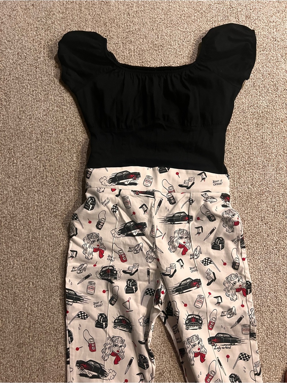 Pinup Couture White Cropped Pants with Retro Print - Picture 4 of 6